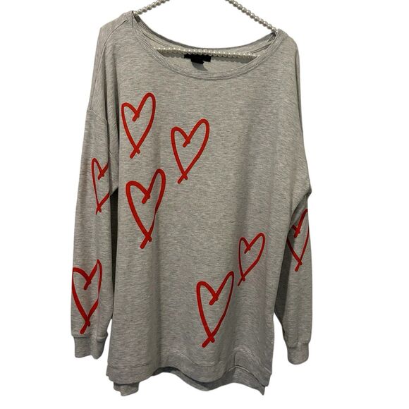 Christian Siriano Women Sz Large Red Hearts Gray SweatShirt Love Valentines Fun - Picture 1 of 11